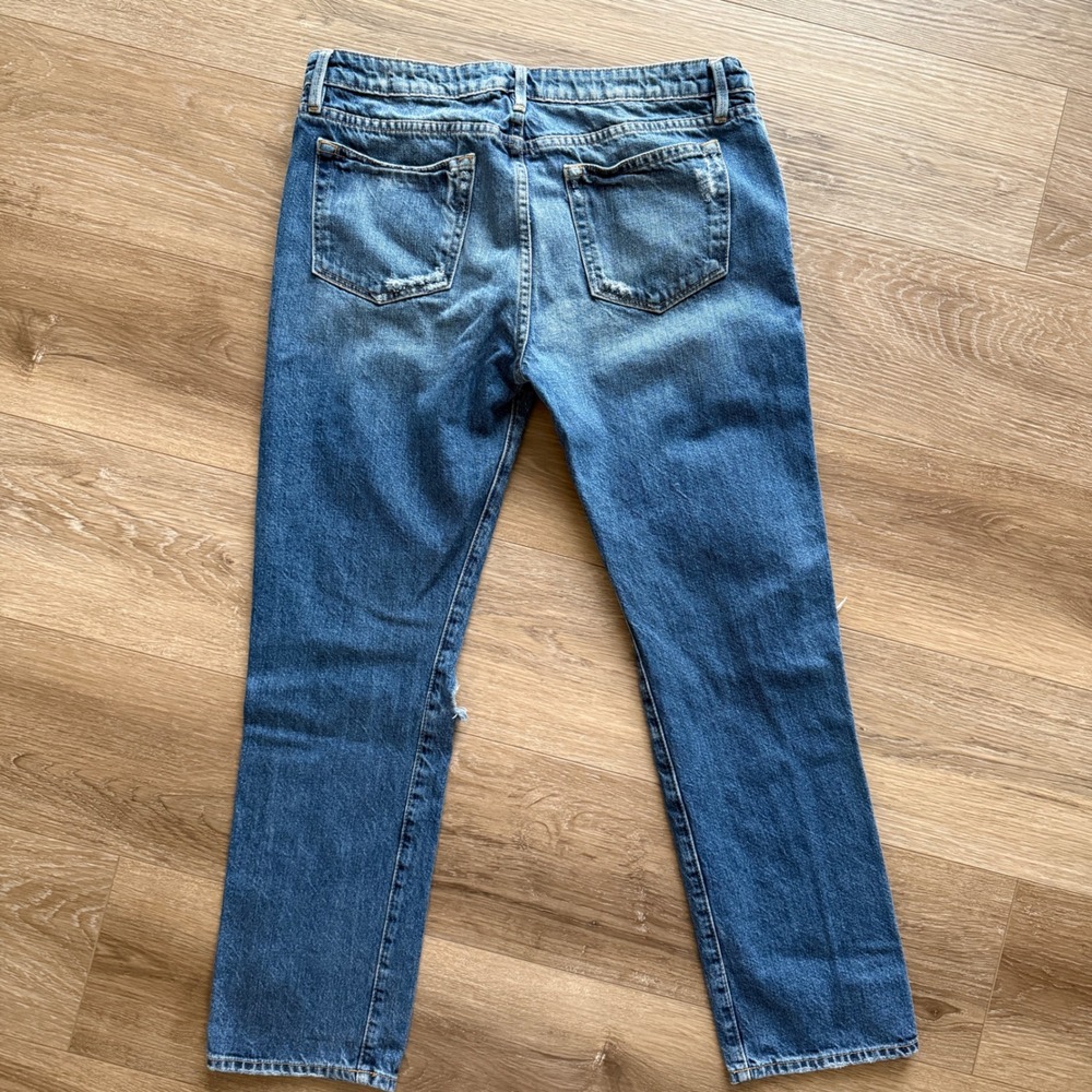 FRAME Denim Le Grand Garçon "Westminster" Distressed Jeans - Size 28 (size 6) - Picture 5 of 9